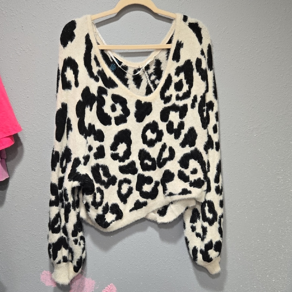 Leopard Print Women Sweater